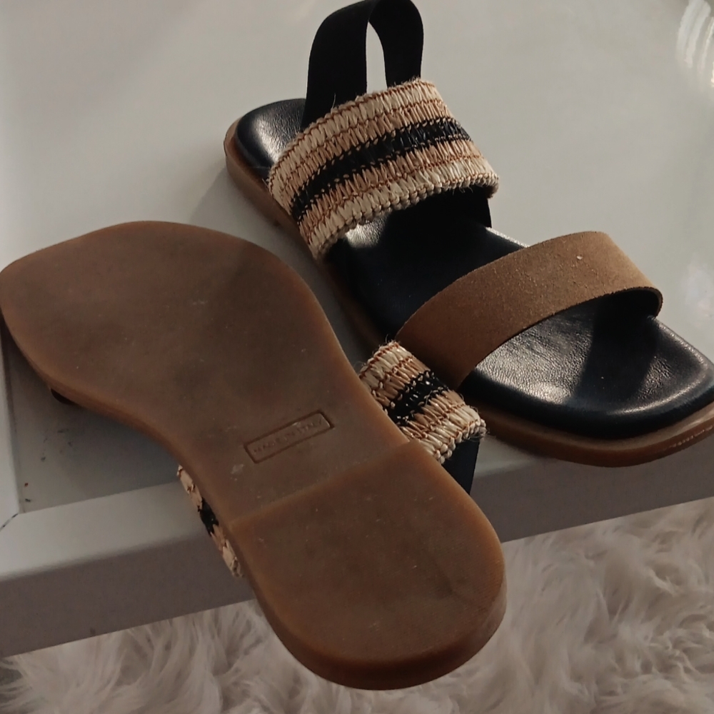 Mila Paoli Black and Tan Woven Strap Slide Sandals